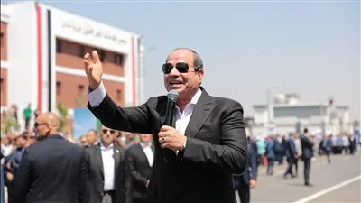 اتحاد عمال مصر يؤيد ترشح السيسى لفترة رئاسية جديدة